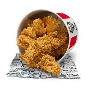 ארוחת XL באקט 10/10, 10 סטריפס, 10 נאגטס, צ'יפס XL ושתיה לבחירה