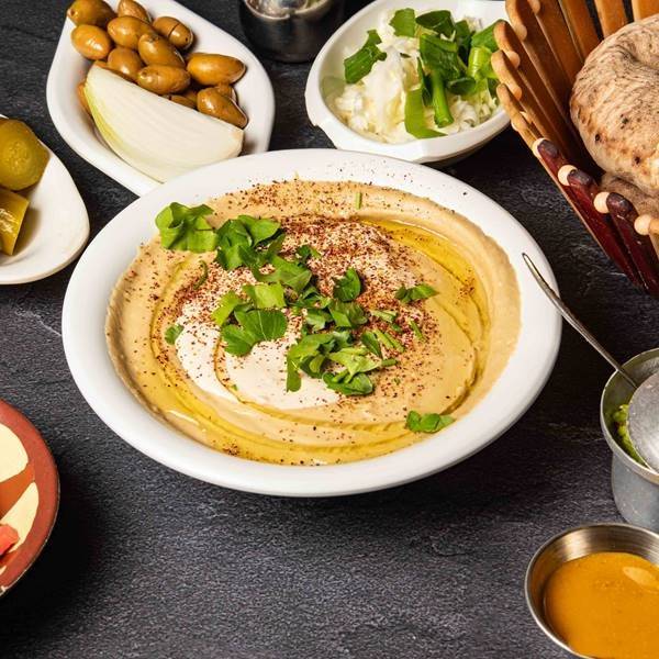חומוס טחינה, חומוס, טחינה, שמן זית, פטרוזיליה ותבלין הבית
מוגש עם חמוצים, חריף ו-2 פיתות

